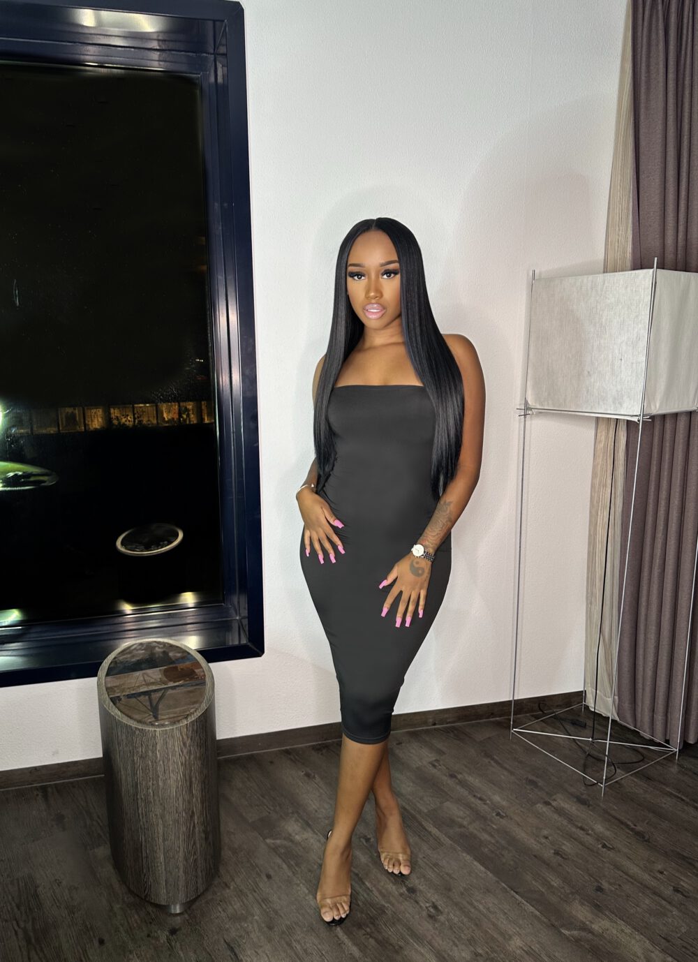 Strepless dress black